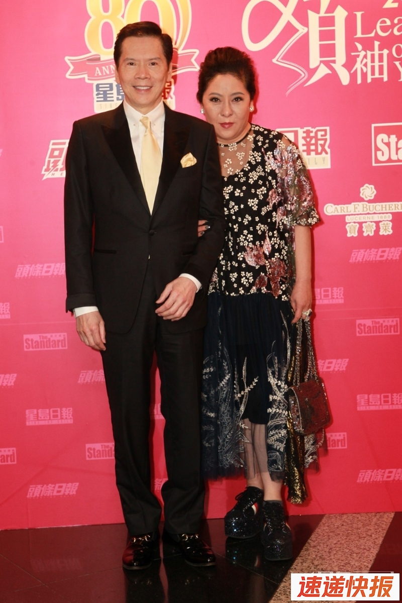 向太陈岚与老公向华强结婚超过40年。